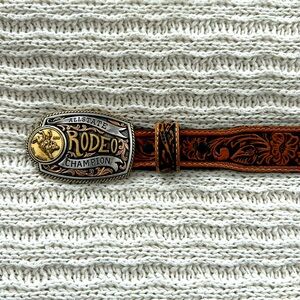 Boys western belt by Tony Lama size 26